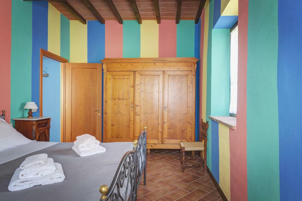 ポッピPalazzo Gatteschiアパートメント エクステリア 写真